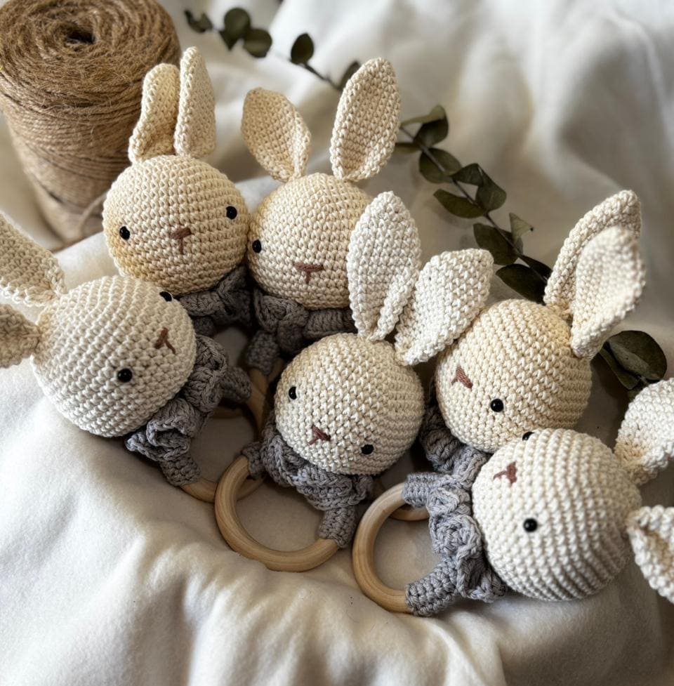 Conejo de Crochet Amigurumi Mordedor